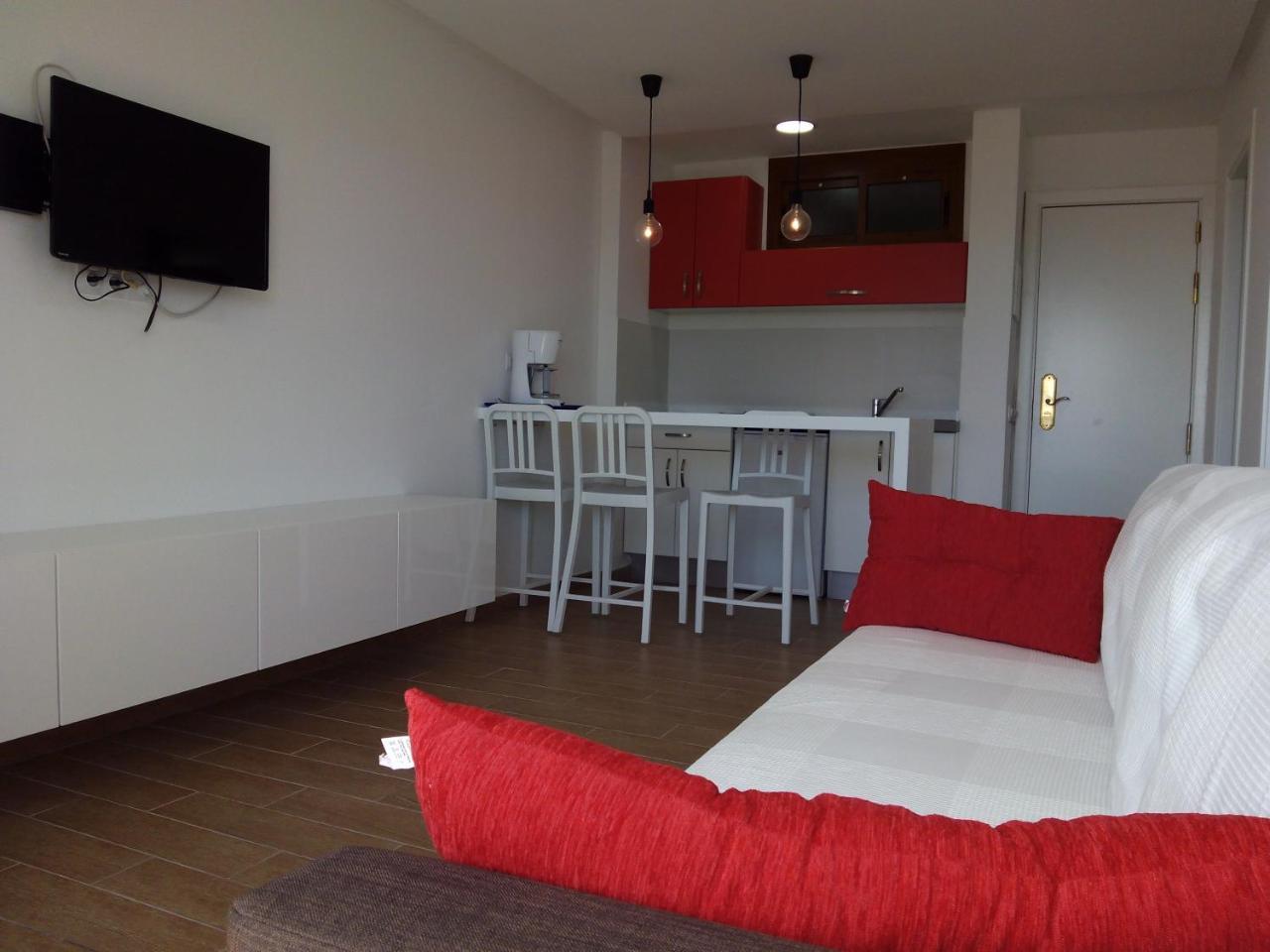 Apartamentos Los Aguacates プラヤ・デル・イングレス エクステリア 写真
